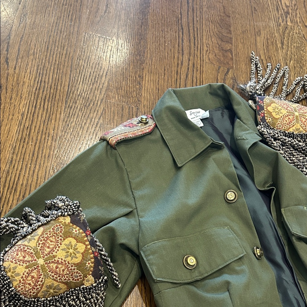 Embellished Green and Multicolor Women's Jacket - Picture 10 of 10